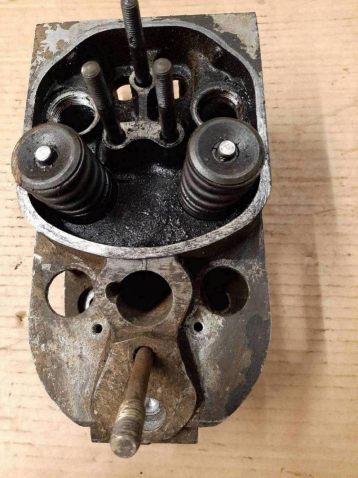 Zylinderkopf Deutz Traktor 912 Motor 3