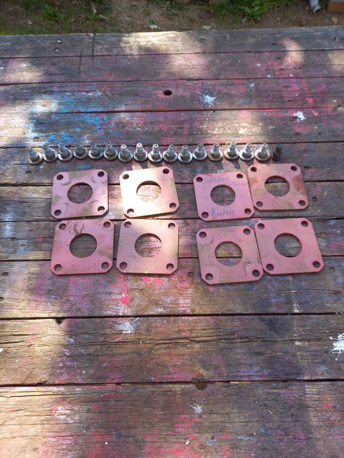 Restteile Kuhn Scheibenmäher 2