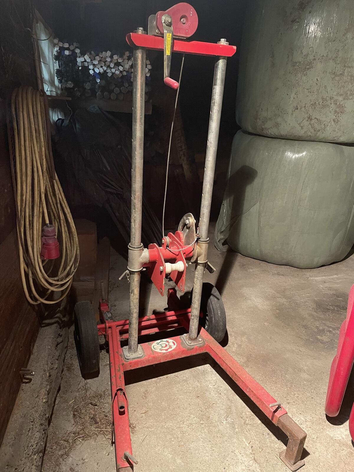 Halterung/Führung für el. Güllemixer 1