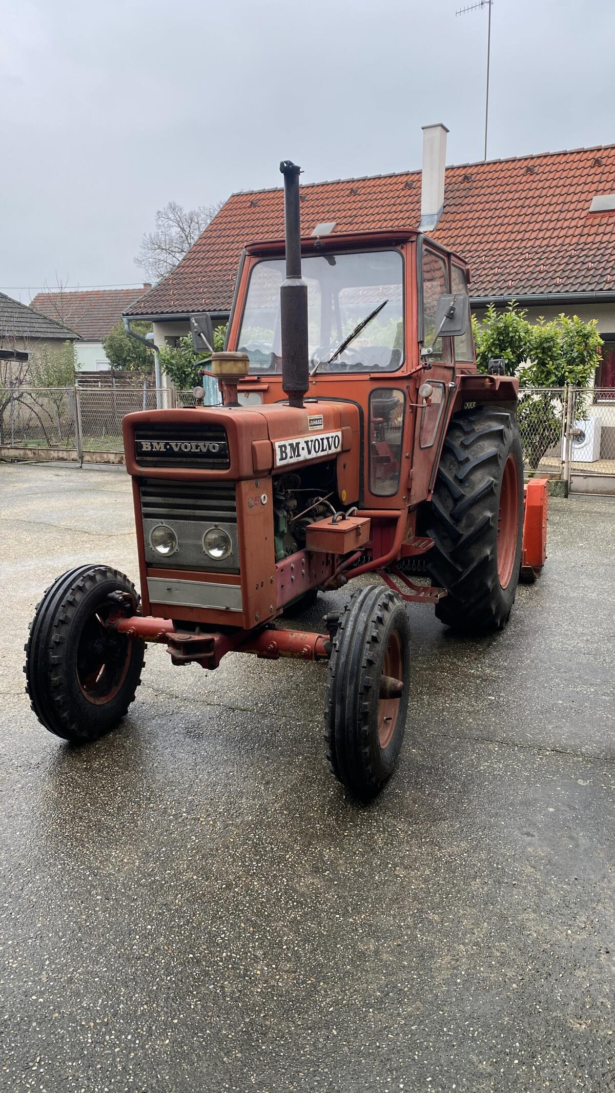 Volvo 650 Traktor, BJ 1973, guter Zustand 1