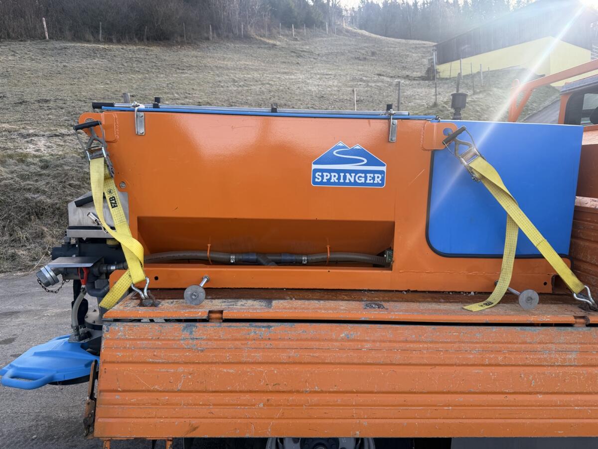 Springer AS 135 mit Salzstreuer inkl. Sole 1