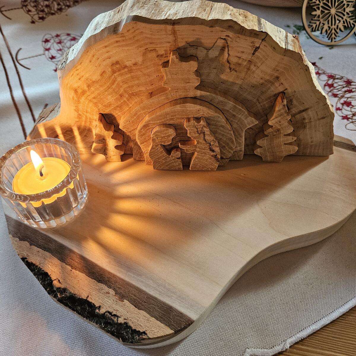 Zirbenteller und Schale mit Deckel 1