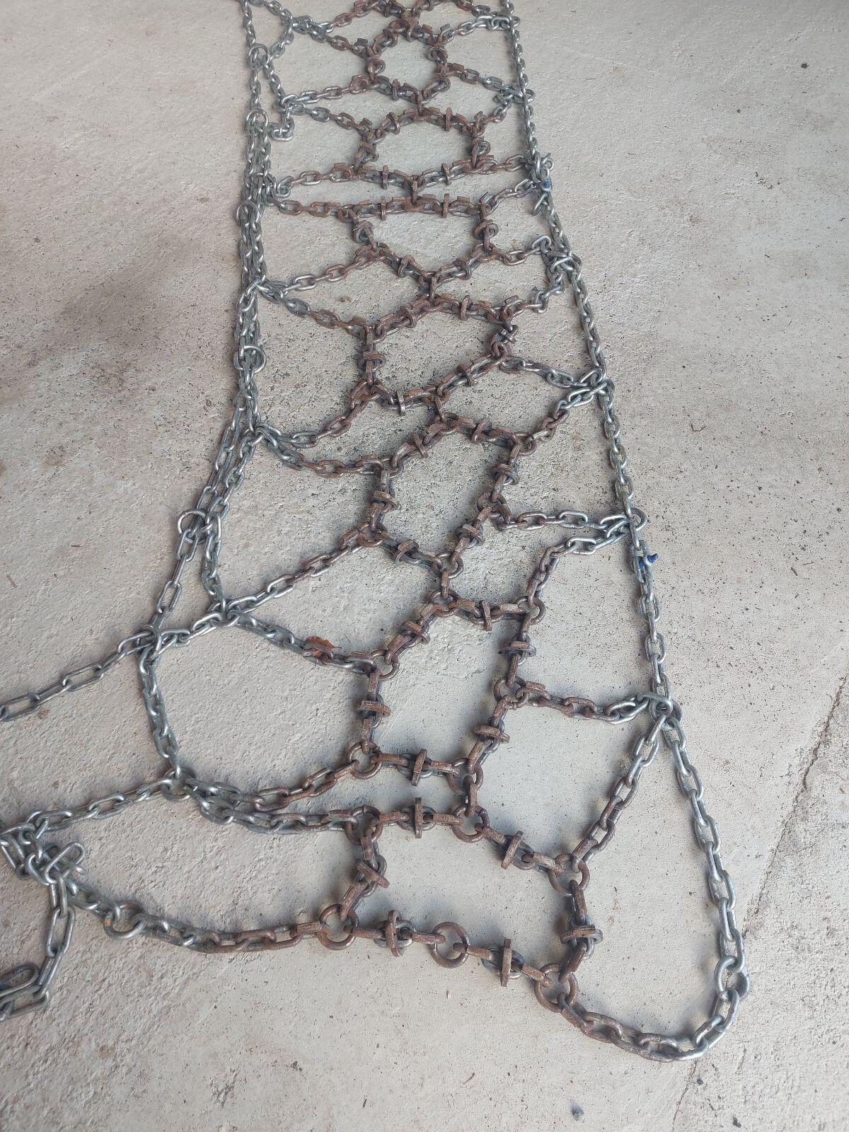 Schneeketten zu verkaufen. 1