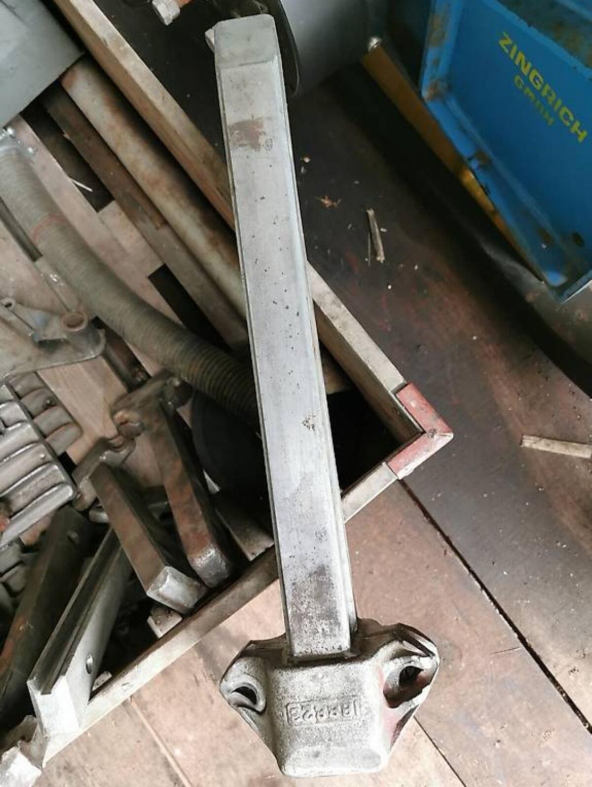 Spanngarnitur Keile 28 mm 2