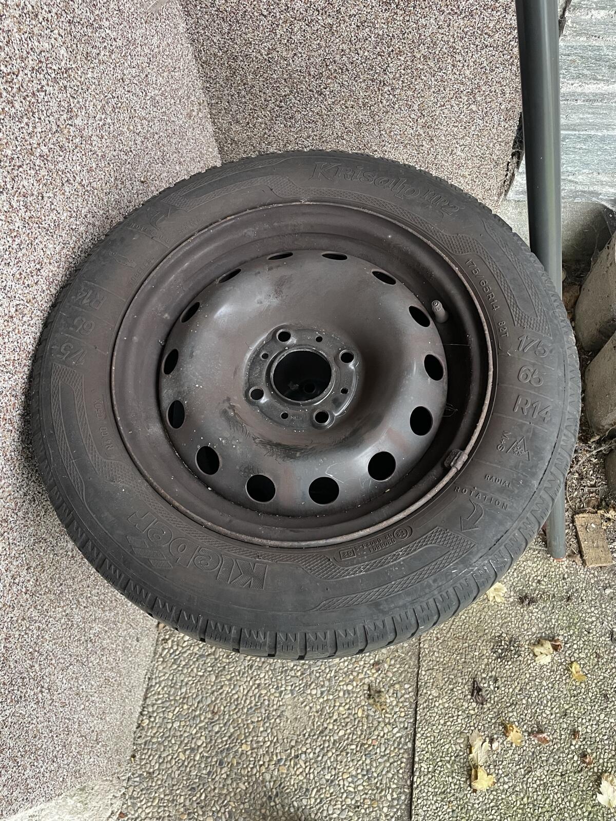 Winterreifen Kleber 175/65R14 1