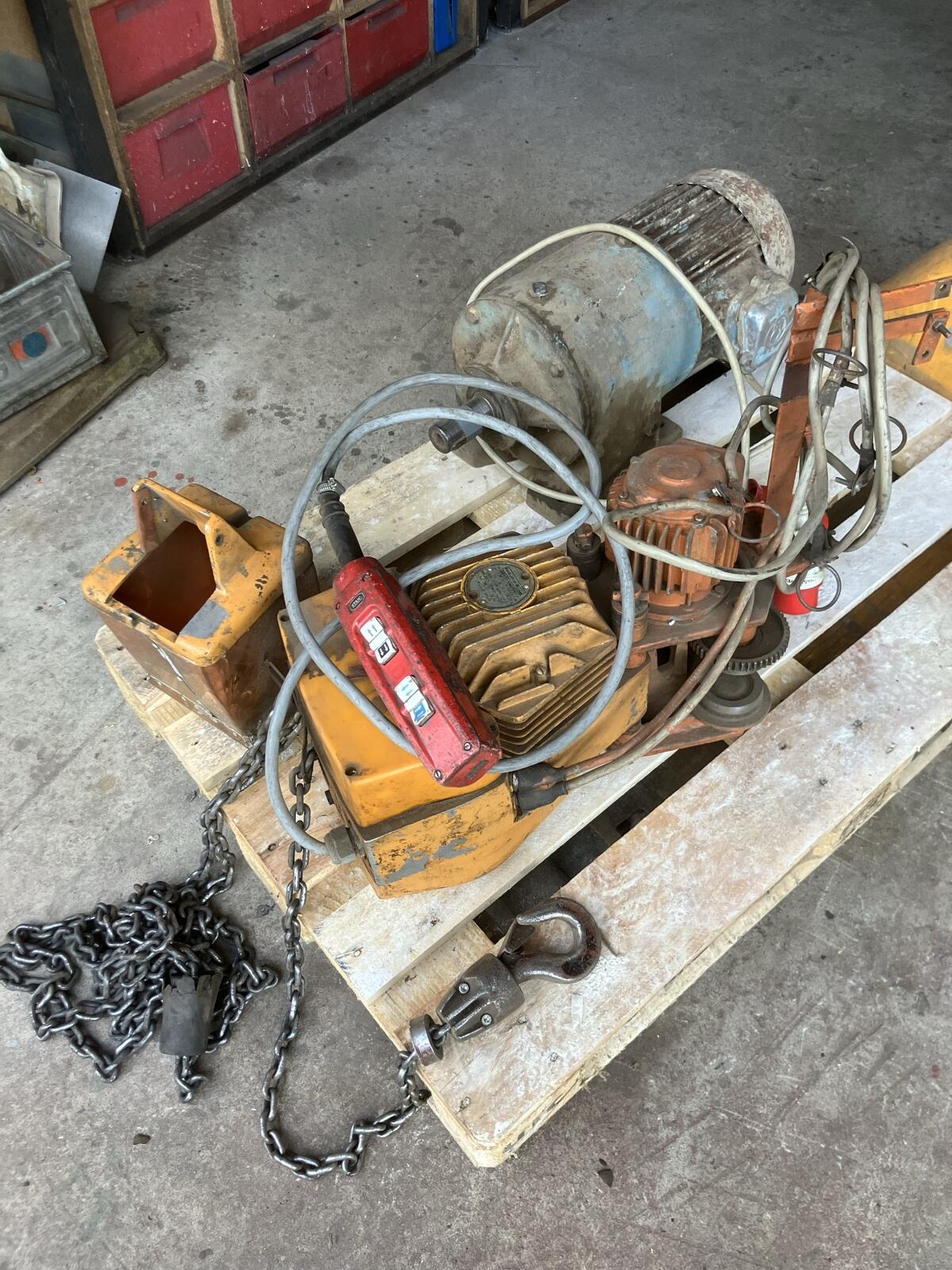 Kettenaufzug fahrbar 1