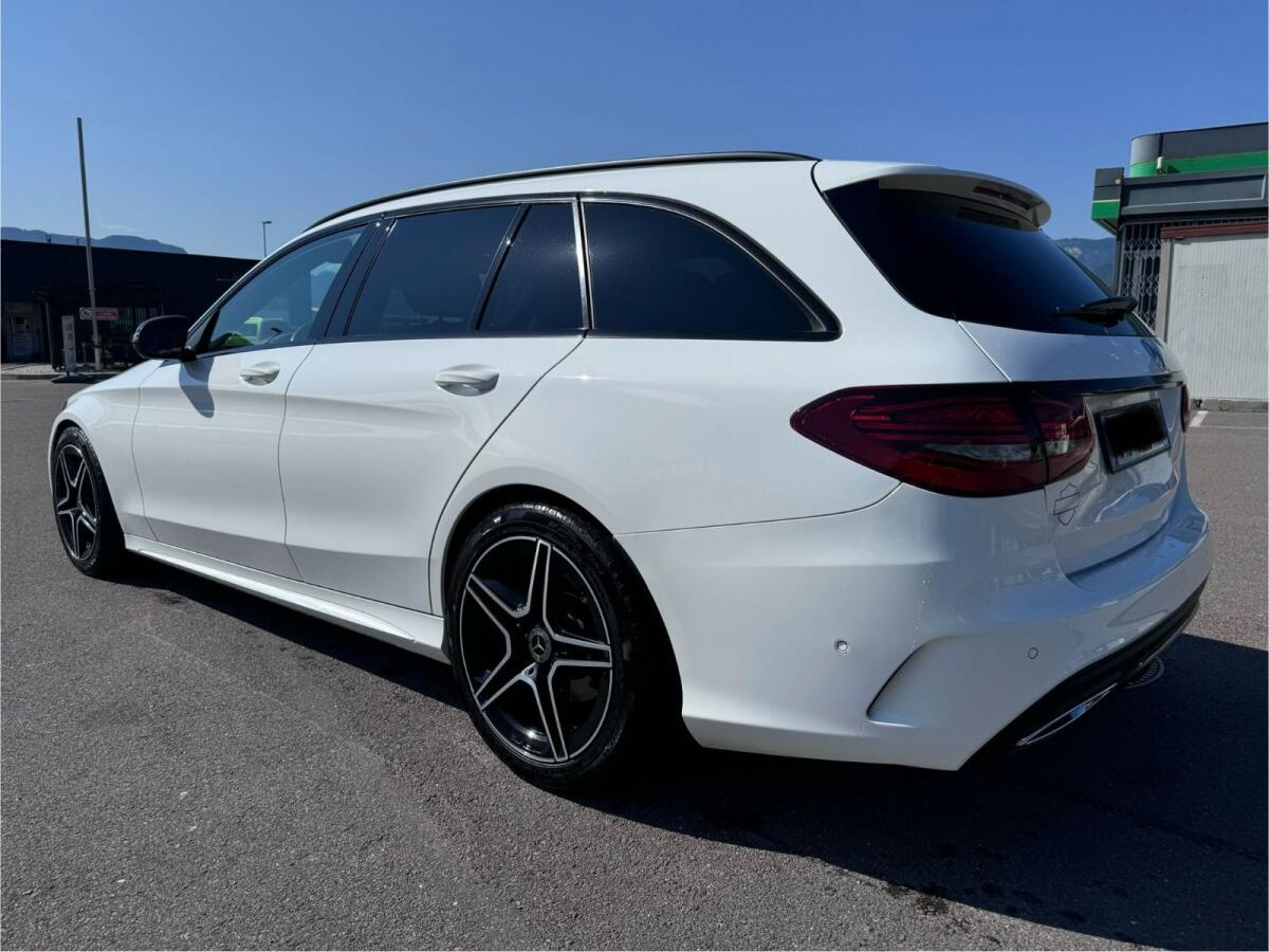 Mercedes Benz C-Klasse C300 AMG 2