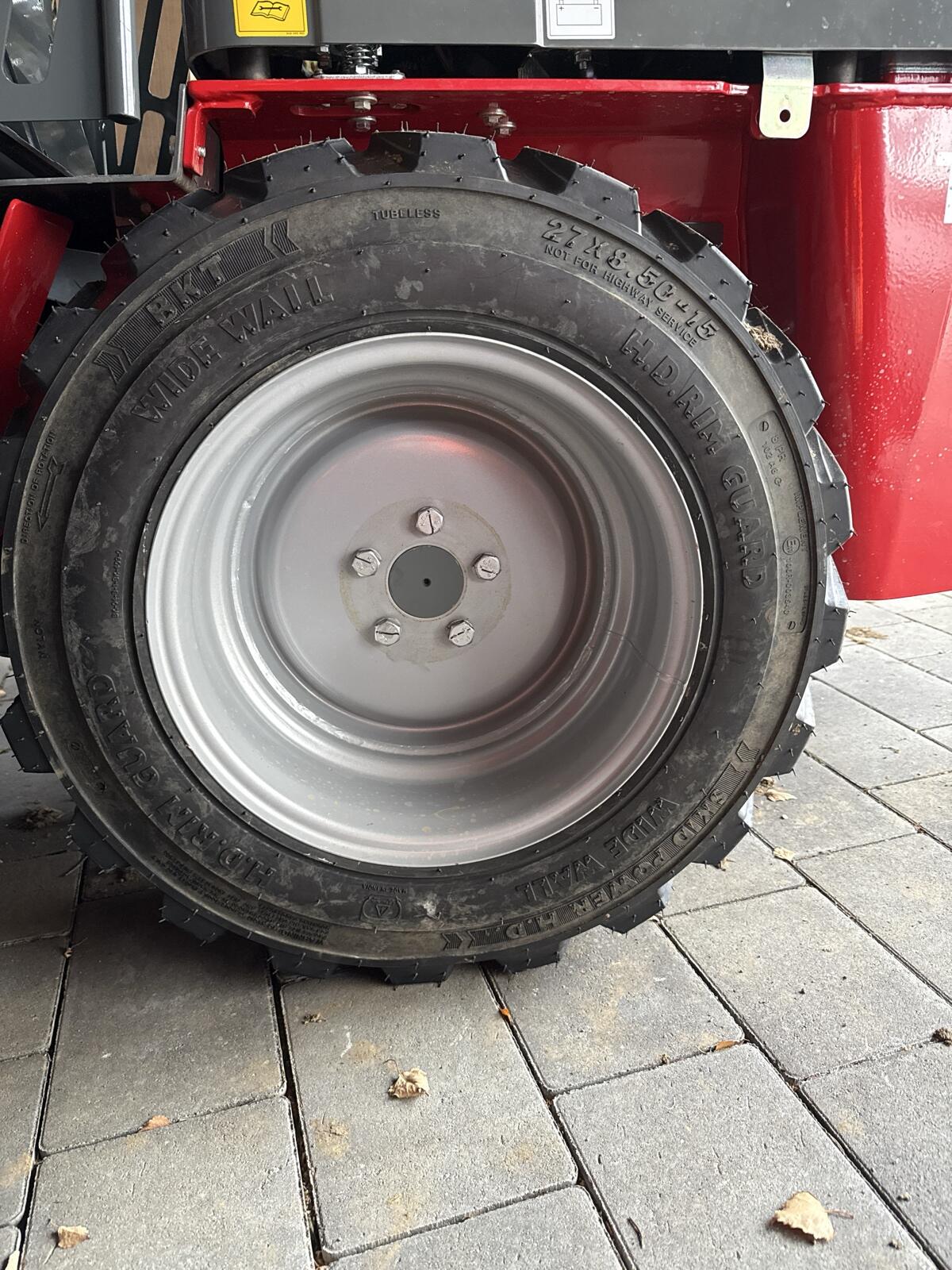 Weidemann Kompletträder 1