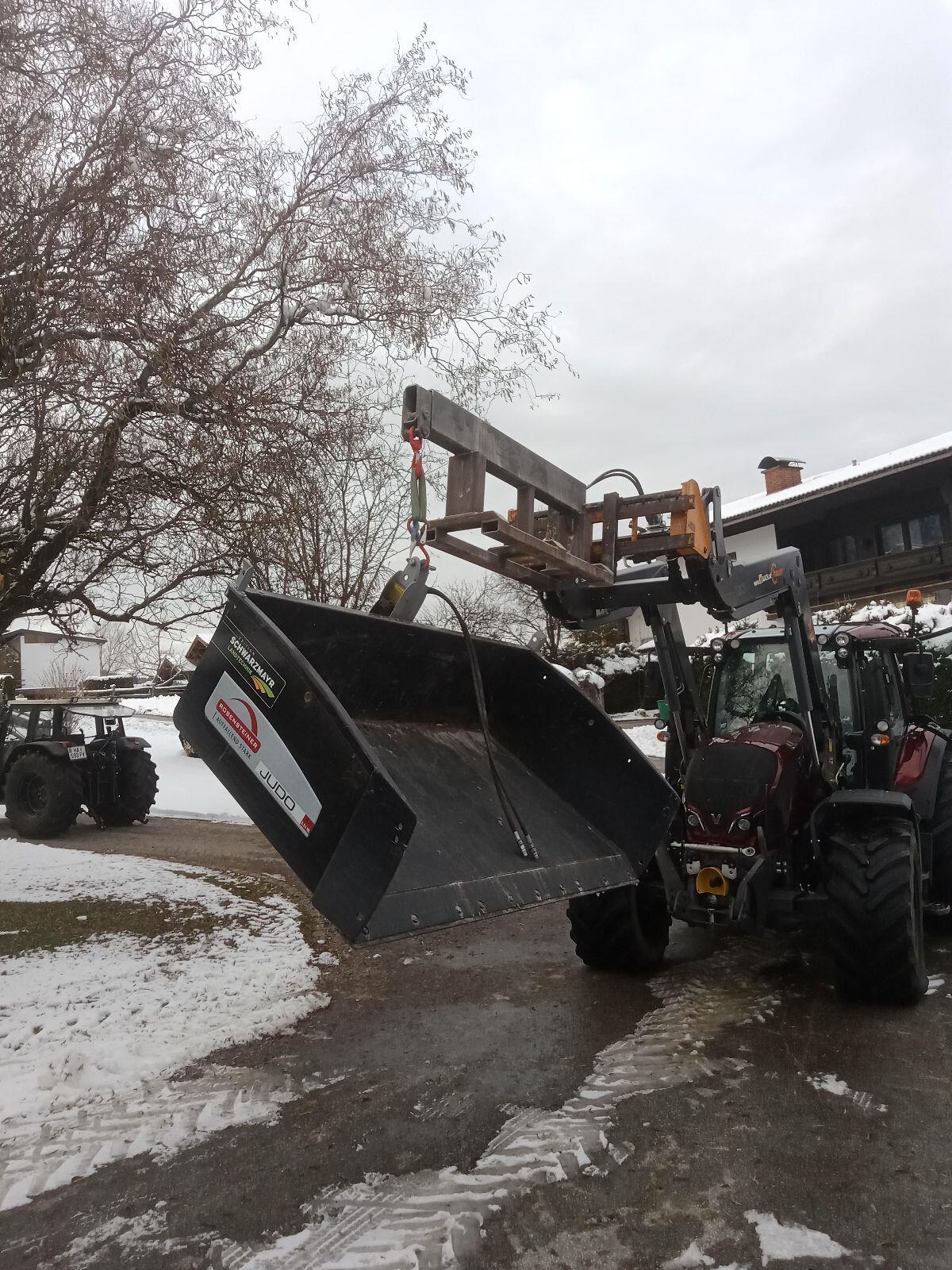 Hydraulischer Lastarm mit Wirbelhaken 3