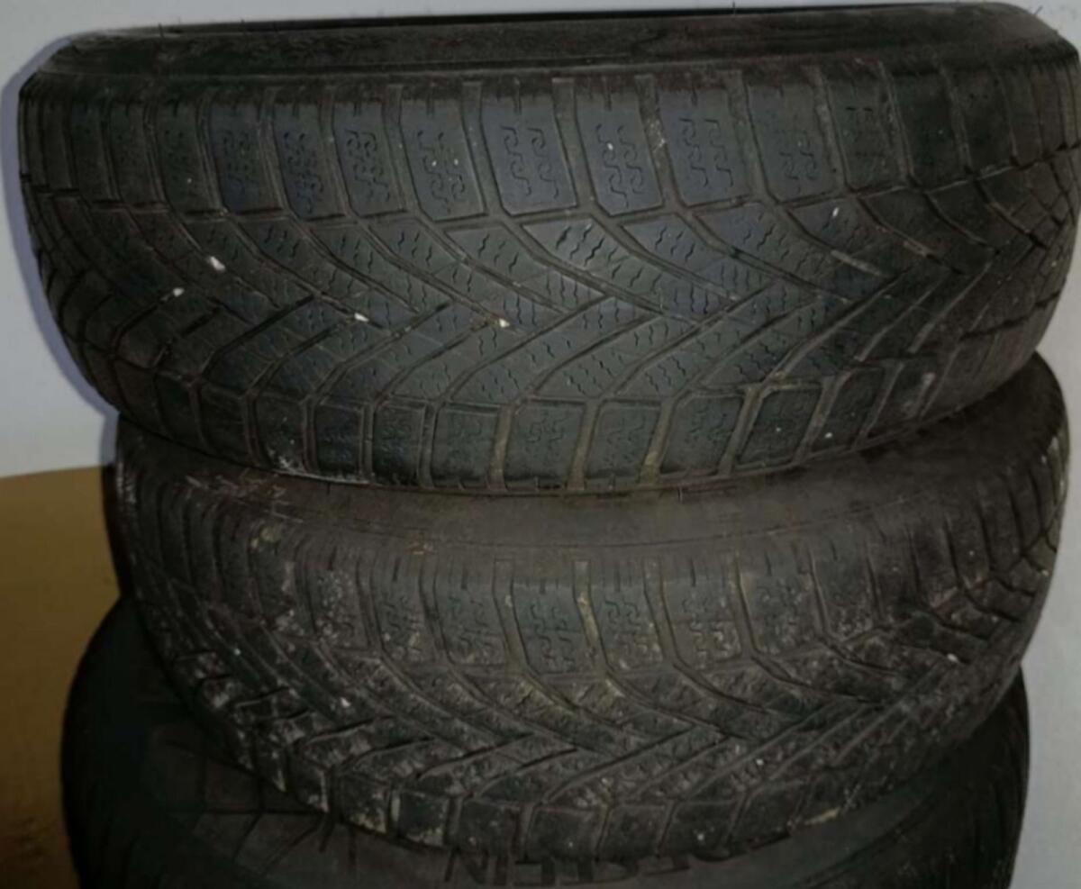 Falken 185/60R15 84T Eurowinter HS02 1