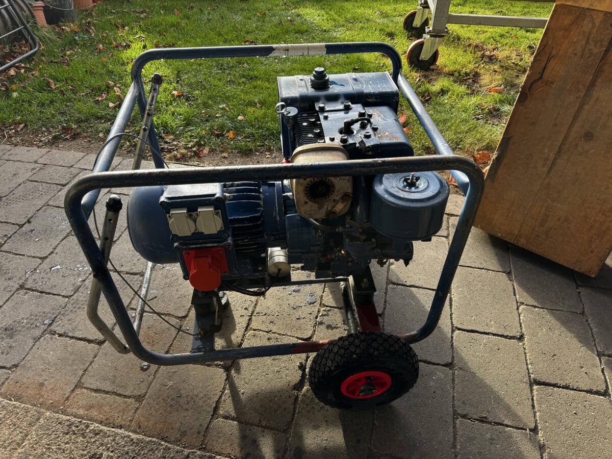 Notstromaggregat Benzin Geko 5200 EDS 1