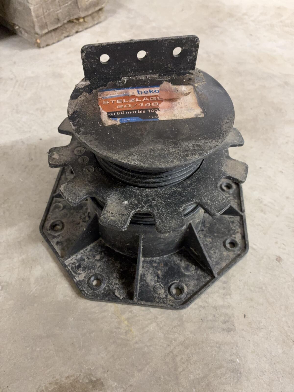 Stelzlager für Terrassenboden 3