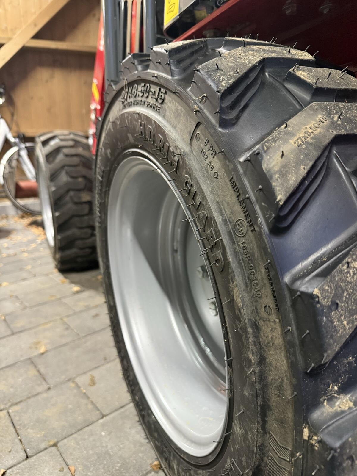 Weidemann Kompletträder 2