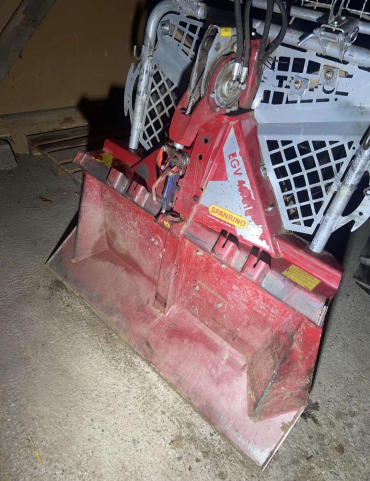 Tajfun EGV 45 mit Funk & Seilausstoß 2