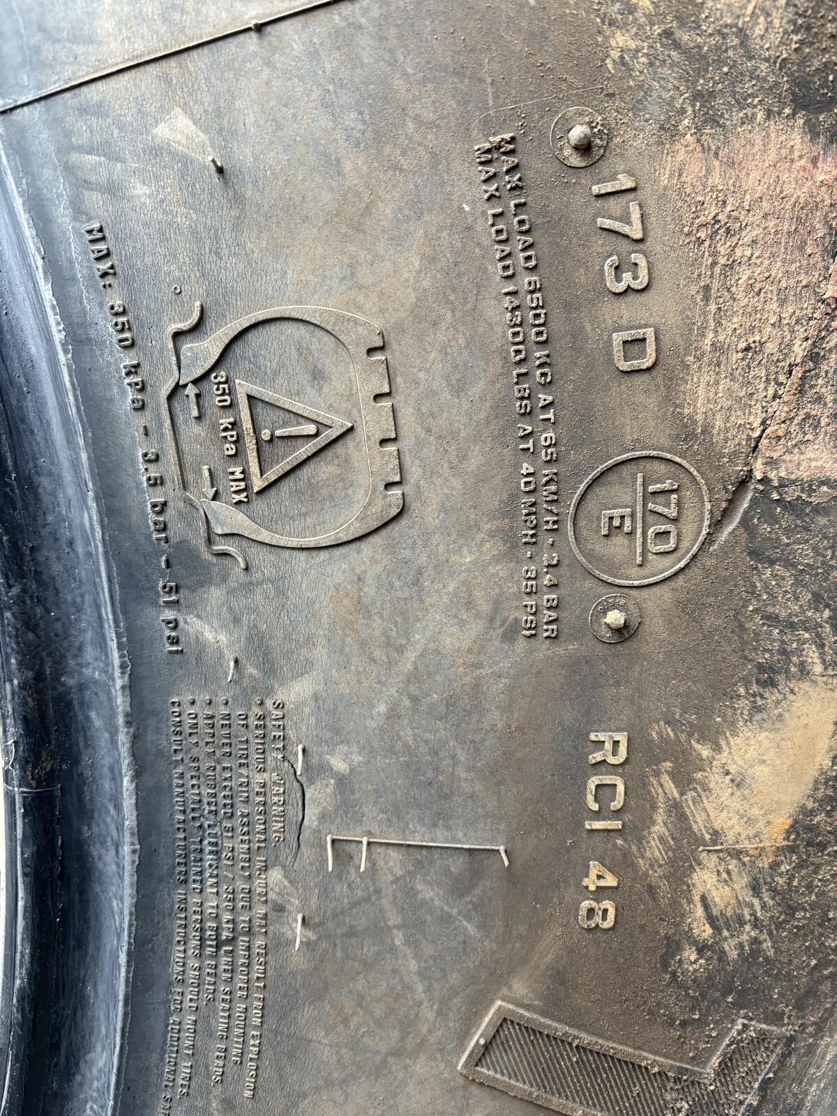 Reifen Trelleborg 710/70R42 3