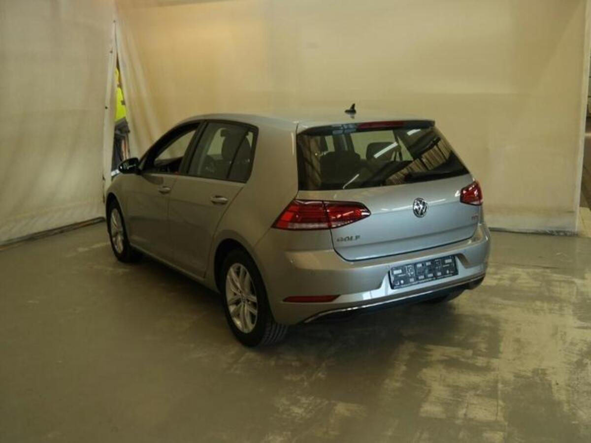 VW Golf VII Lim. 1.6 TDI BMT DSG Comfortline 2