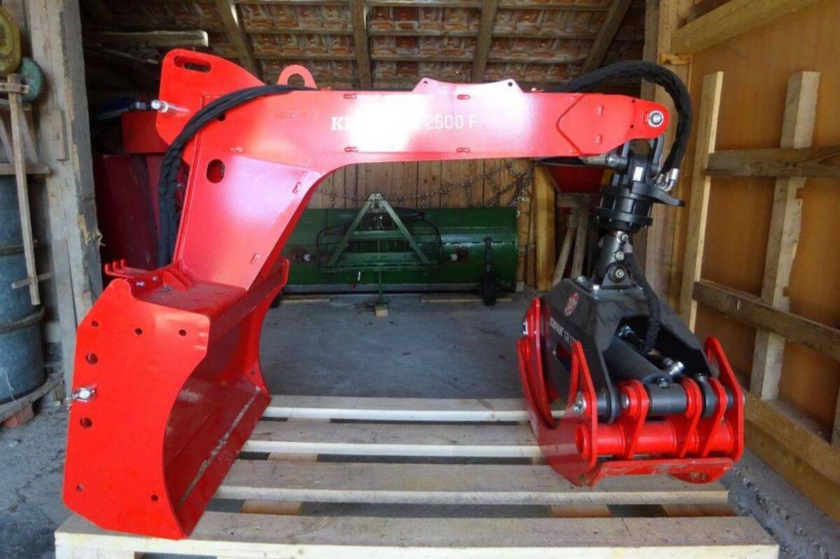 Rückezange Krpan KL2500, Heckanbau 1