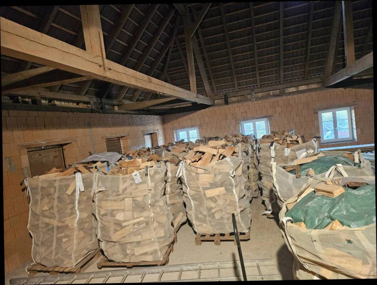 Brennholz Hart (Esche) 2