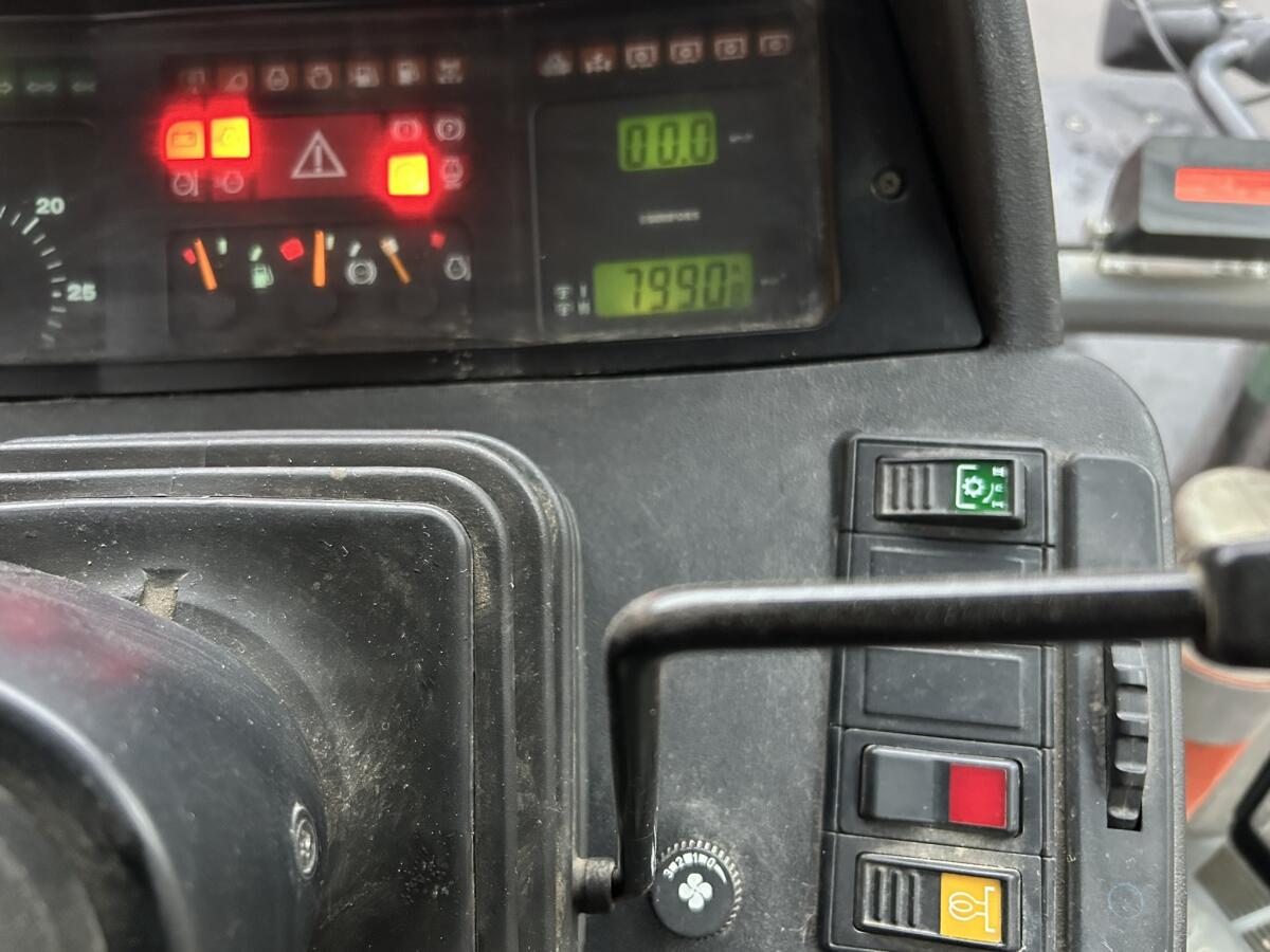 CASE 110, STEYR 9105 2