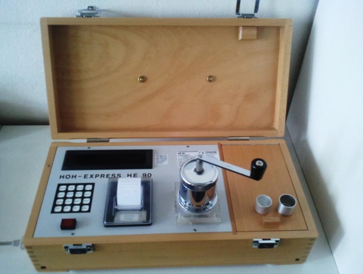 Pfeuffer HE 90 Feuchtemessgerät 1