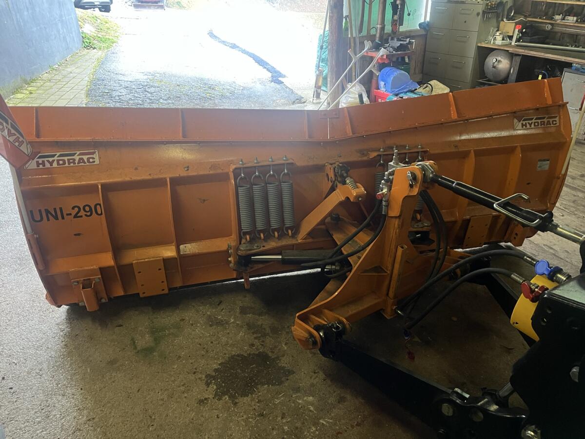Schneepflug Hydrac 2