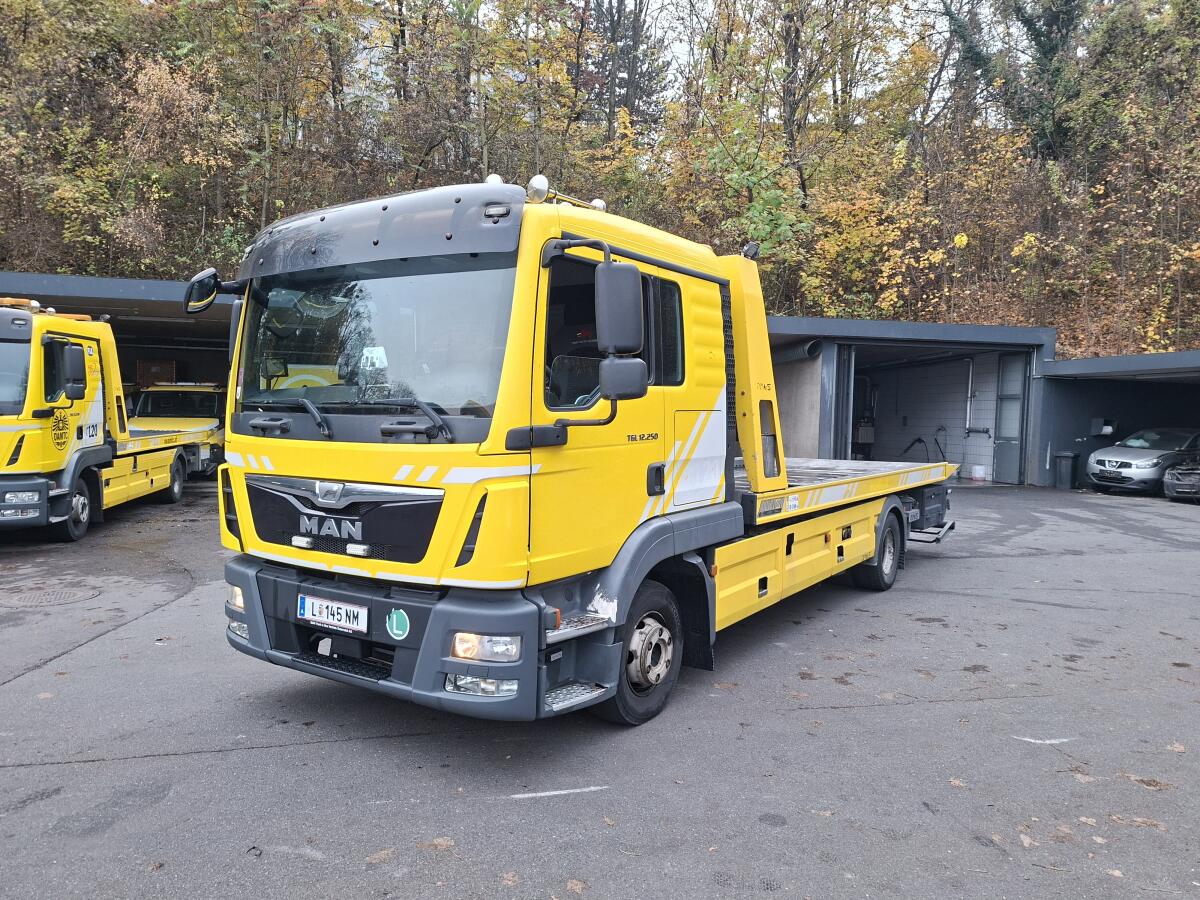 MAN TGL 12.250 4x2 Euro6 Abschleppfahrzeug 1