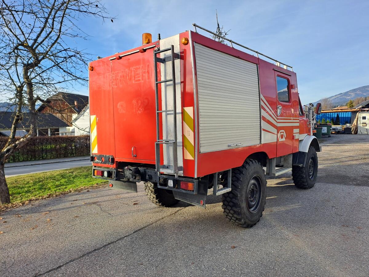 Mercedes Unimog U125 2