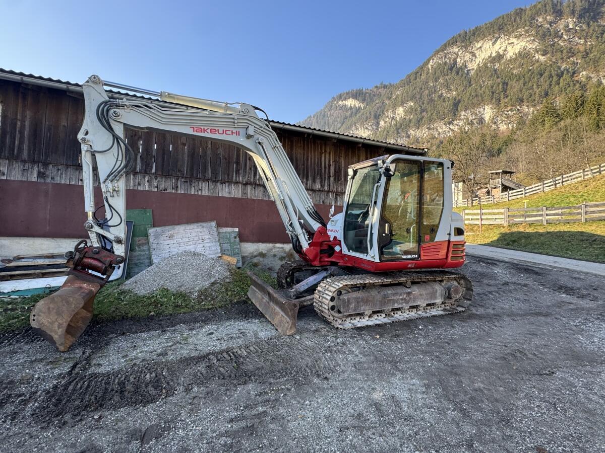 Takeuchi TB 290 Bagger mit Powertilt 1