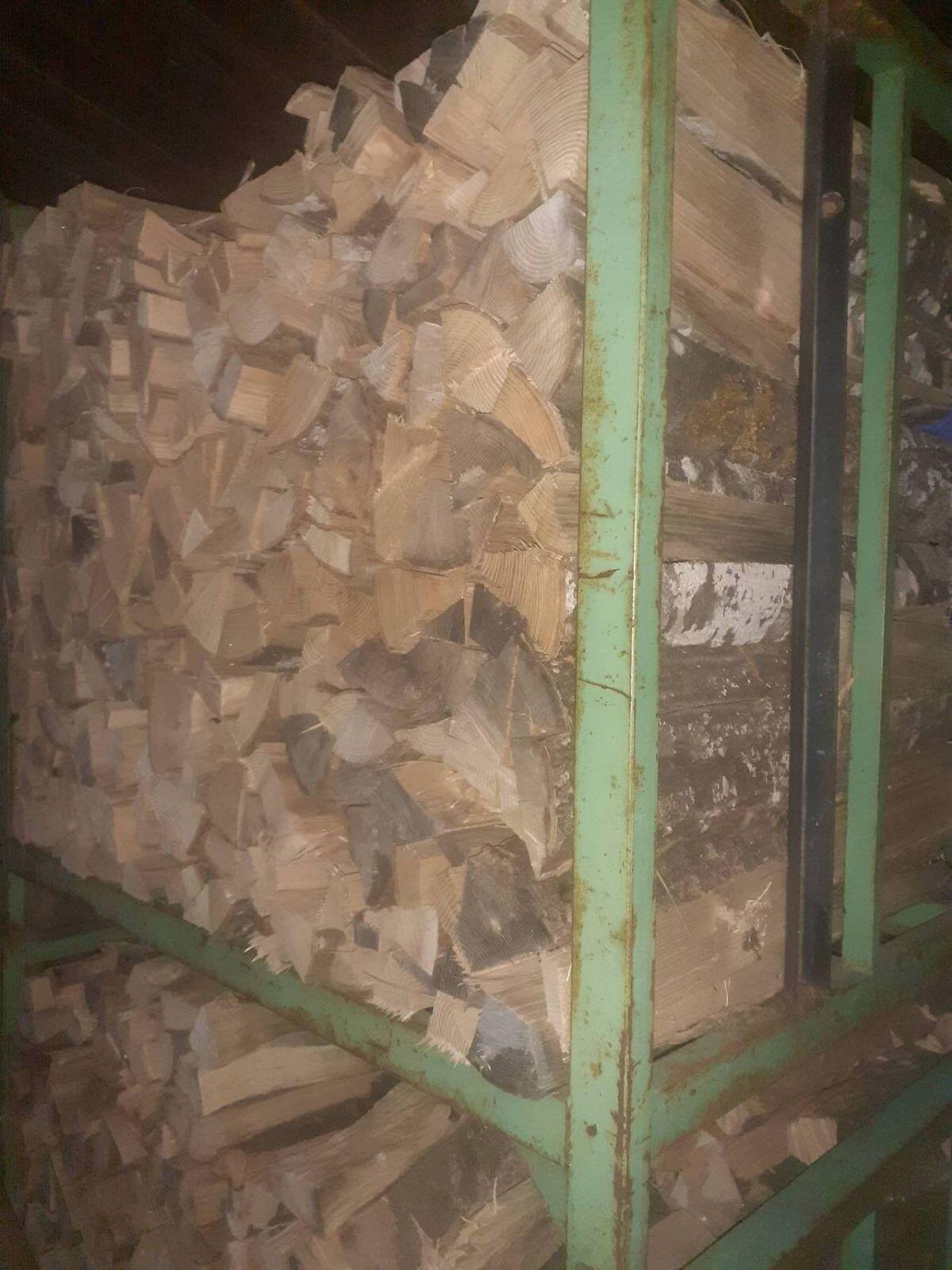 Hartholz, Weichholz geschlichtet auf 33 cm abgeschnitten 2