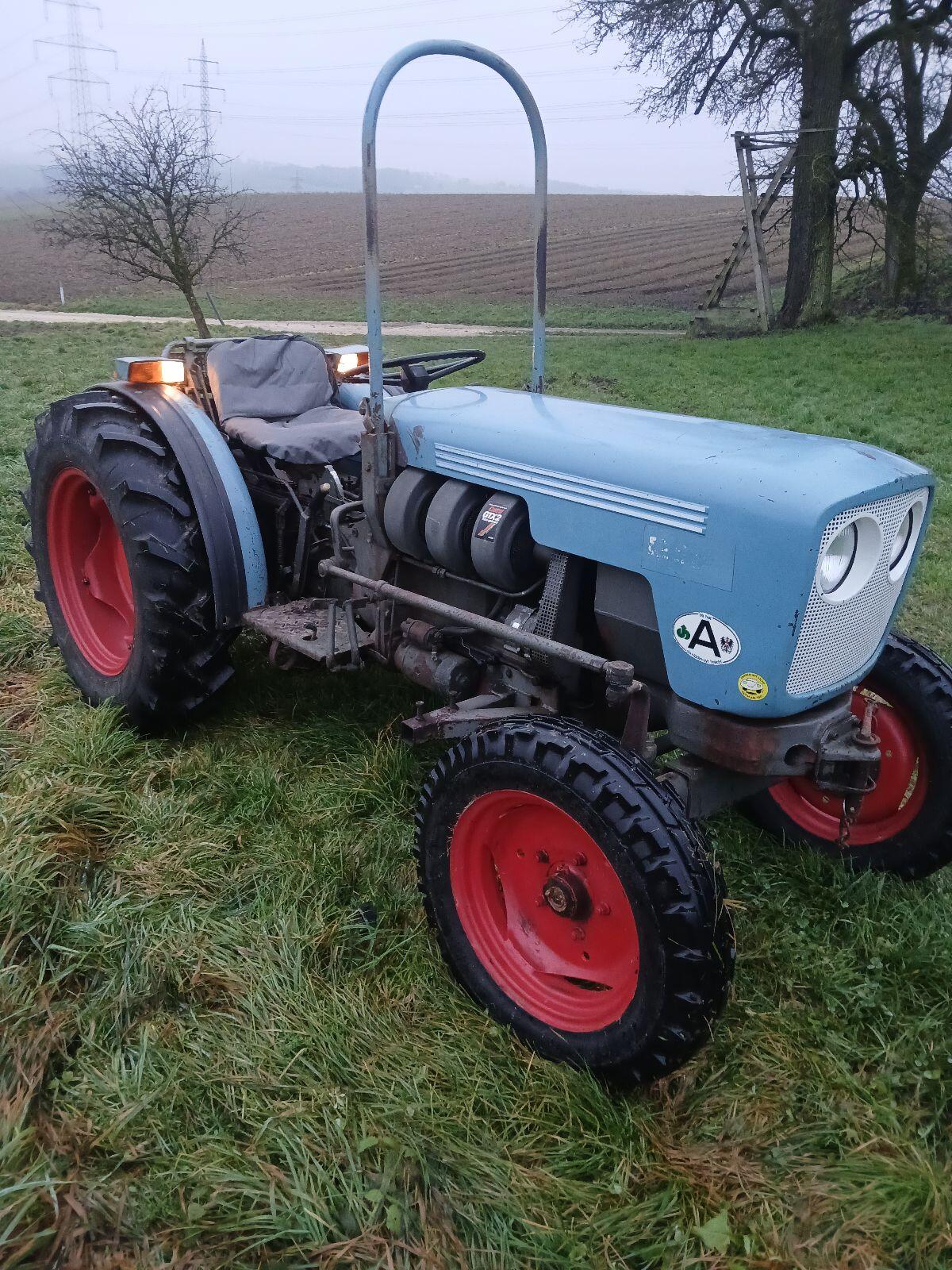 Eicher Puma 3709 Schmalspur Traktor 1