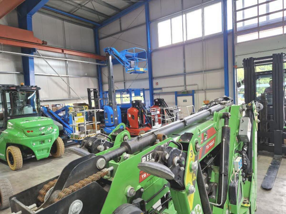 Befard TB7002e Raupenarbeitsbühne - gebraucht 2