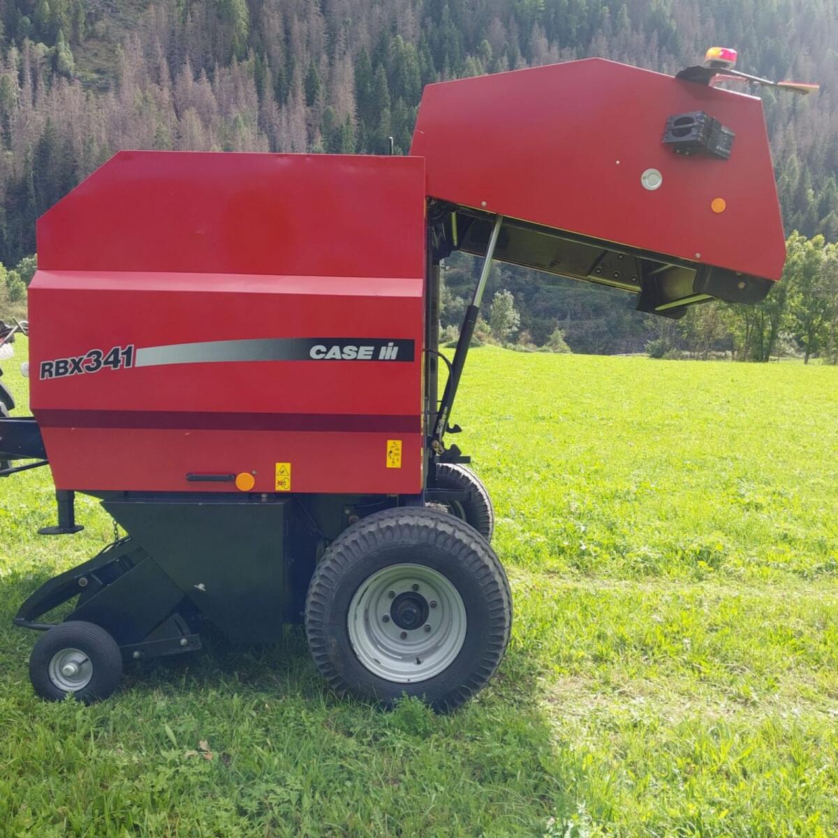 CASE Rundballenpresse RBX 341 1