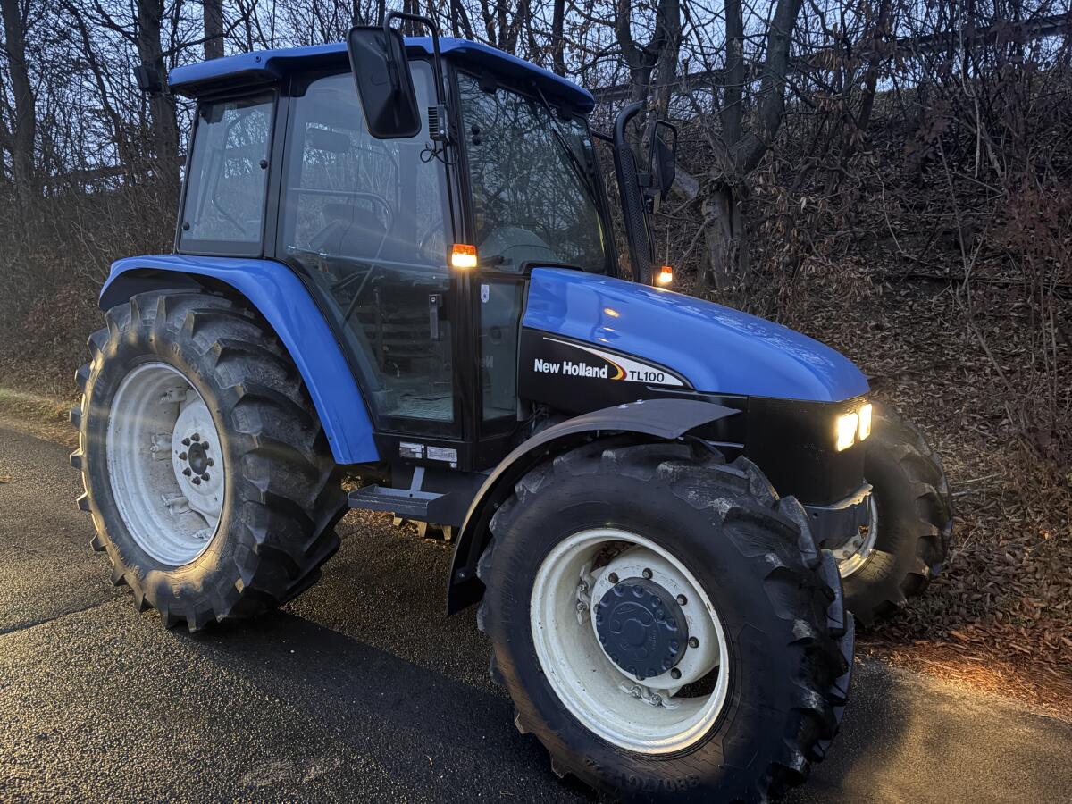 New Holland TL100 2