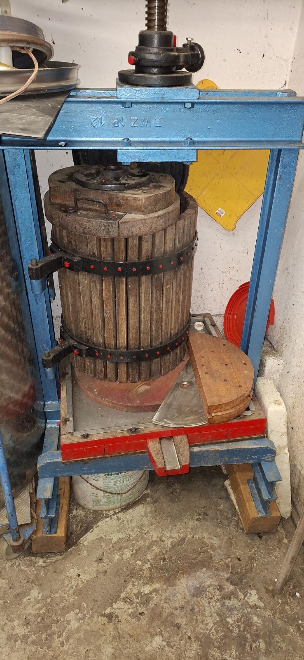 Weinpresse 2