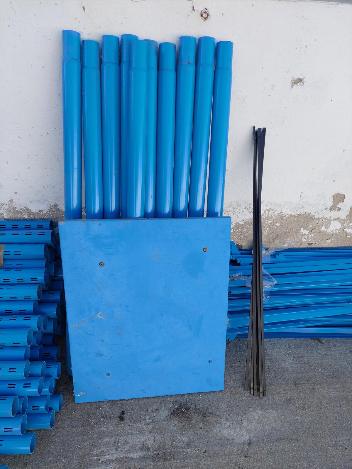 Lackierte Eisenrohre 1
