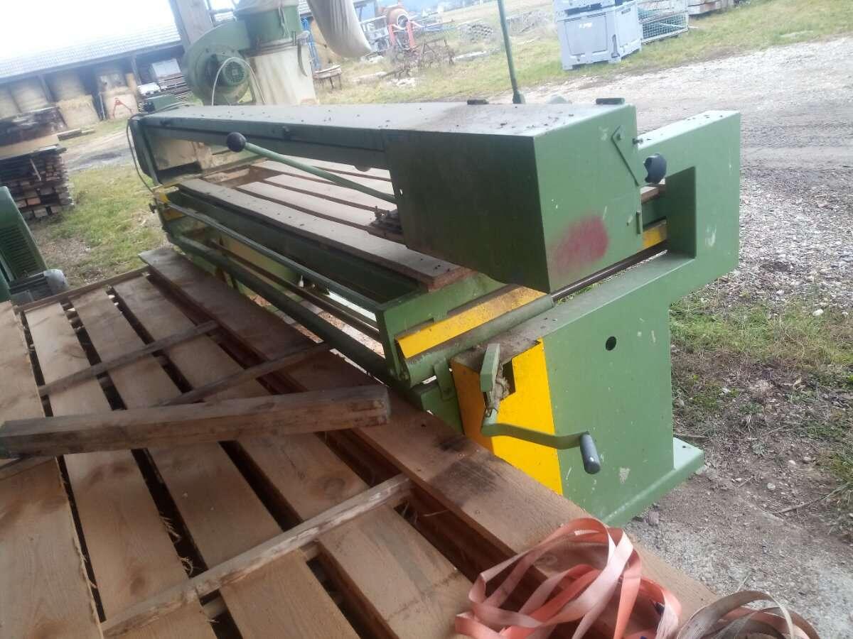 Langbandschleifmaschine mit Absaugung 1