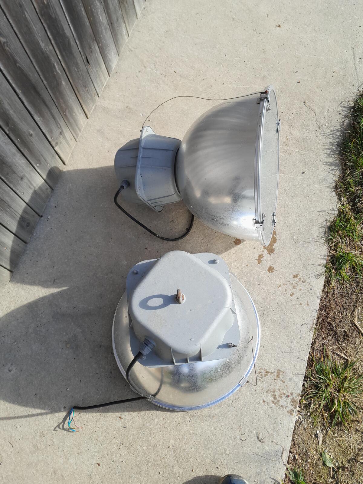 Hallenreflektorleuchten 5 Stk. 2