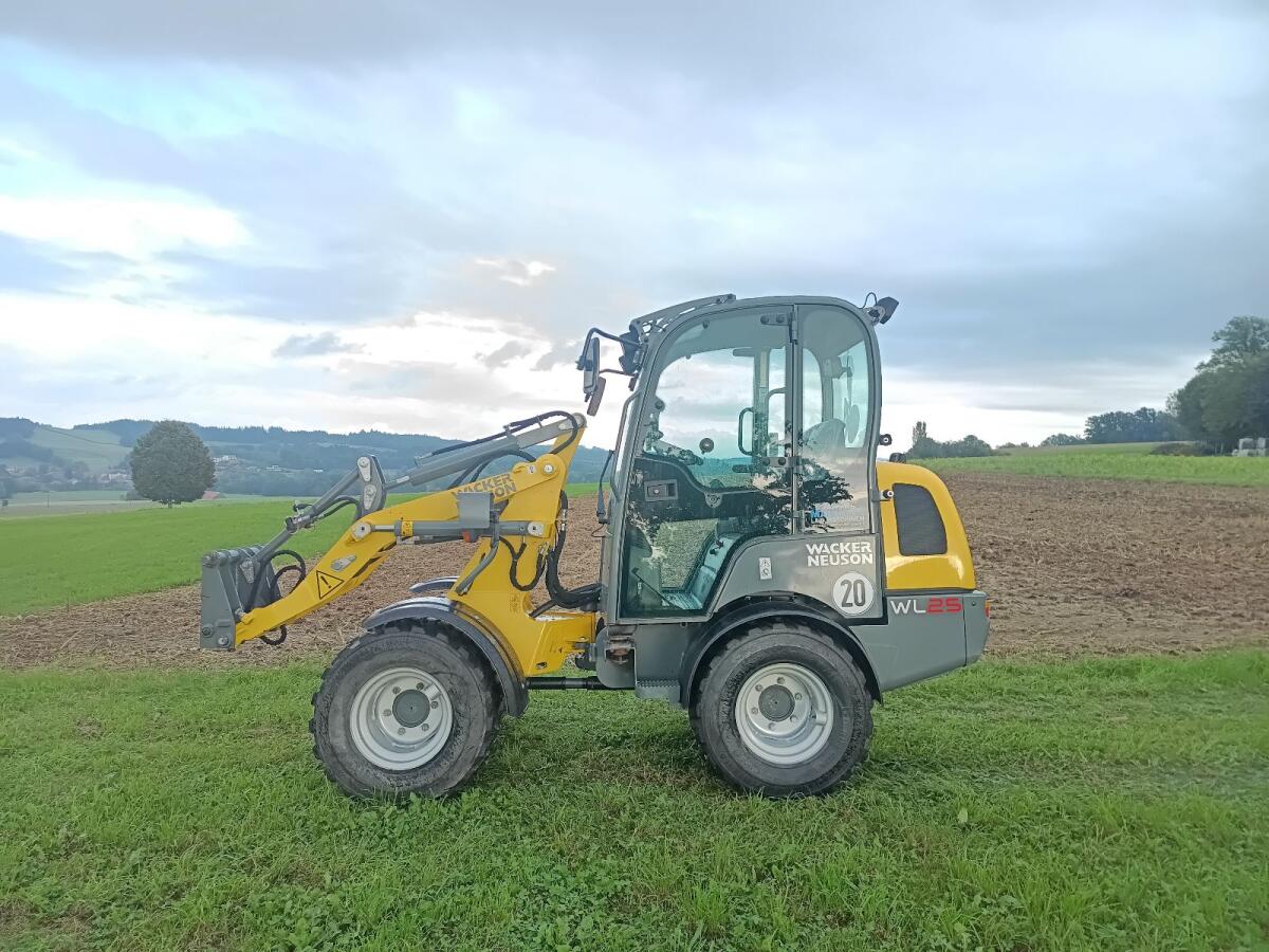 Vorführer Weidemann 1280 Wacker Neuson WL25 1