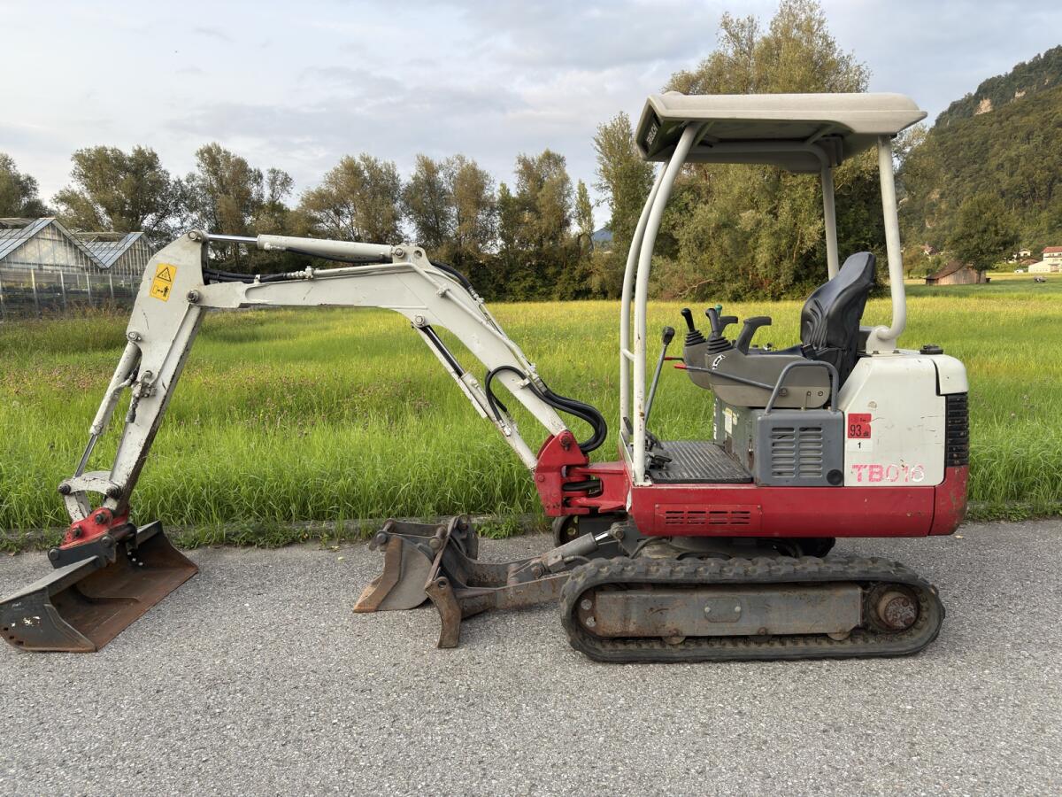 Takeuchi TB 016 2