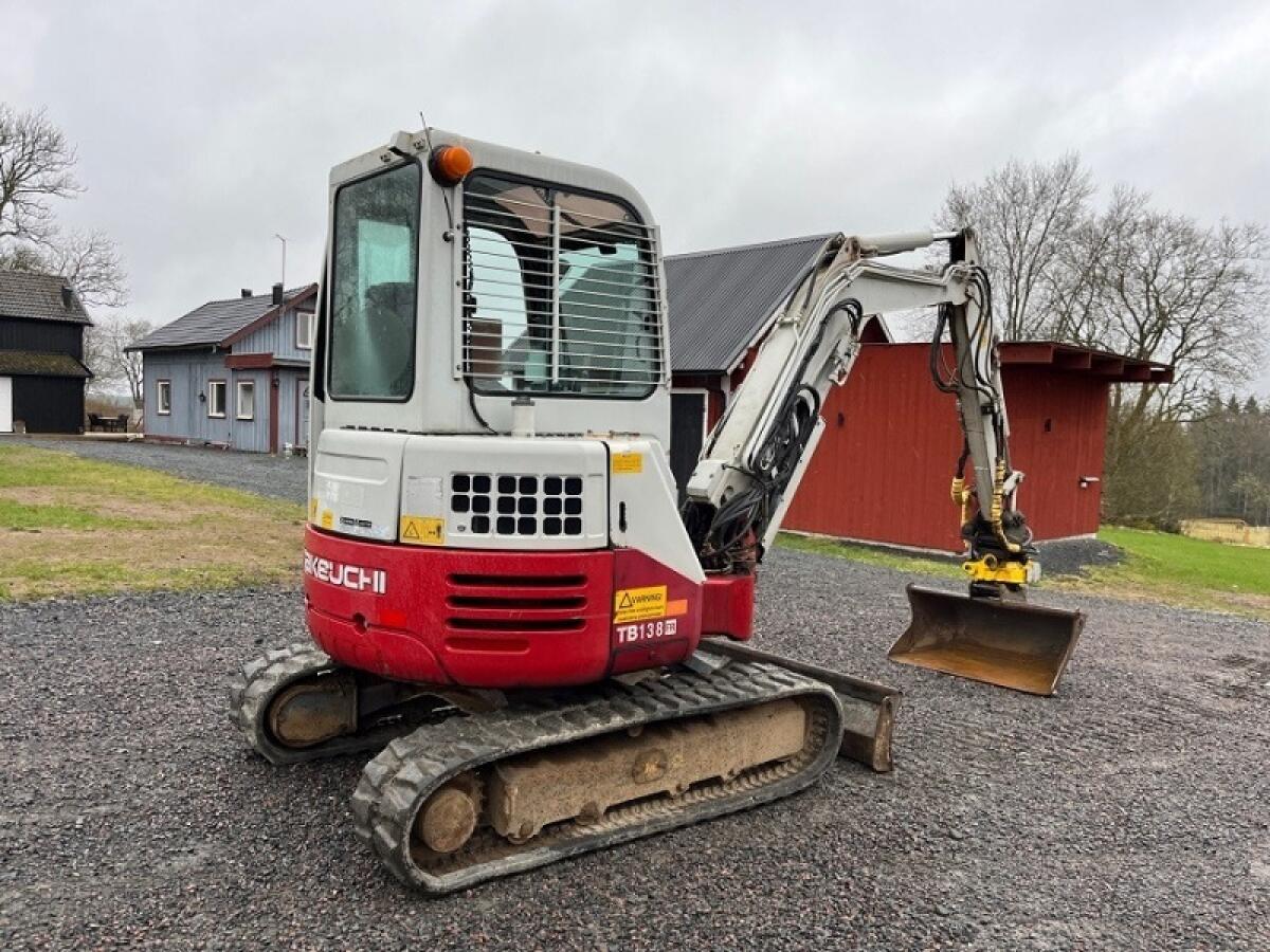Takeuchi TB138FR Bagger 3