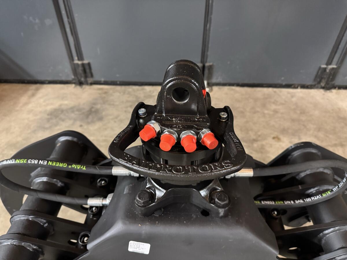 Holzzange 130 cm mit 3 t Rotator 2