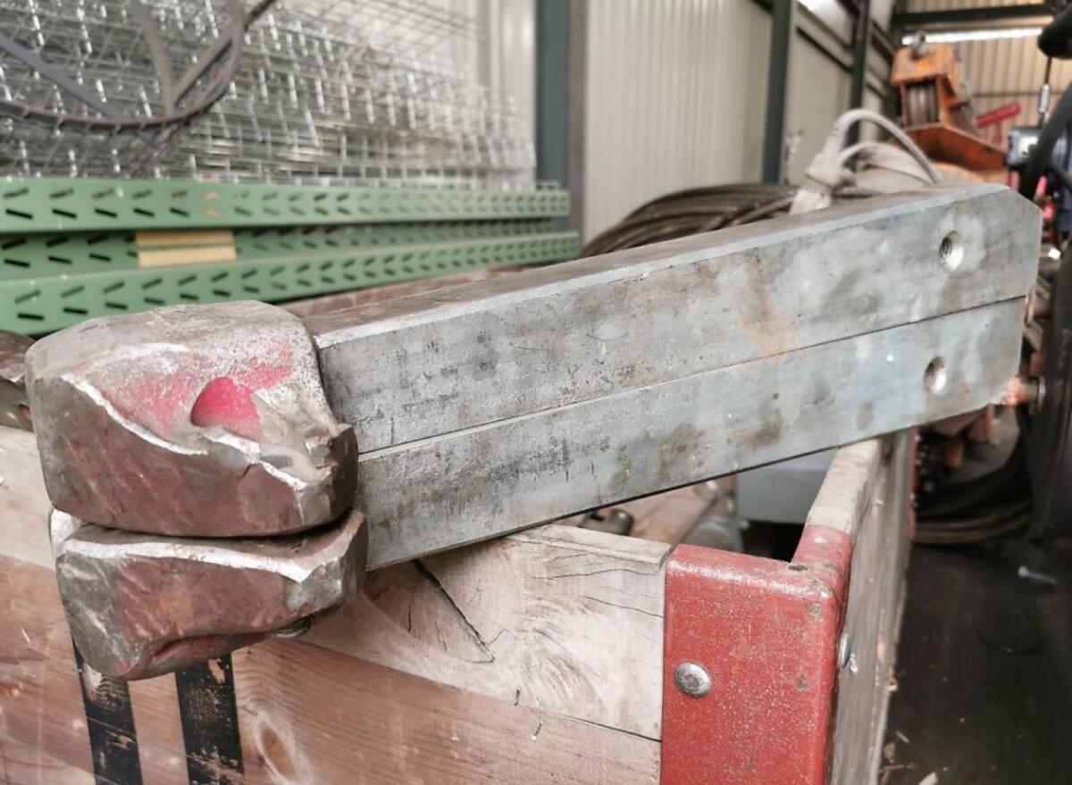 Spanngarnitur Keile 28 mm 1