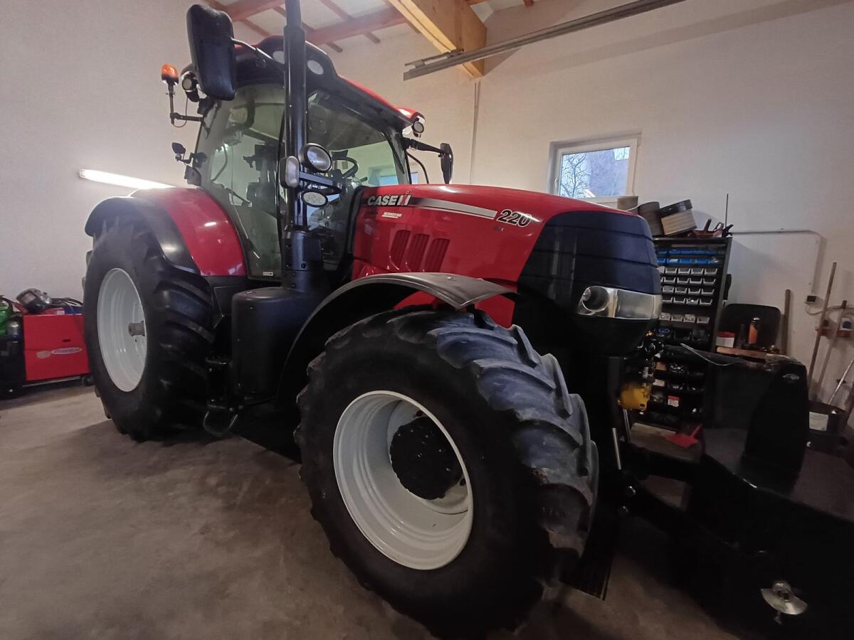 Case Puma 220 CVX 2