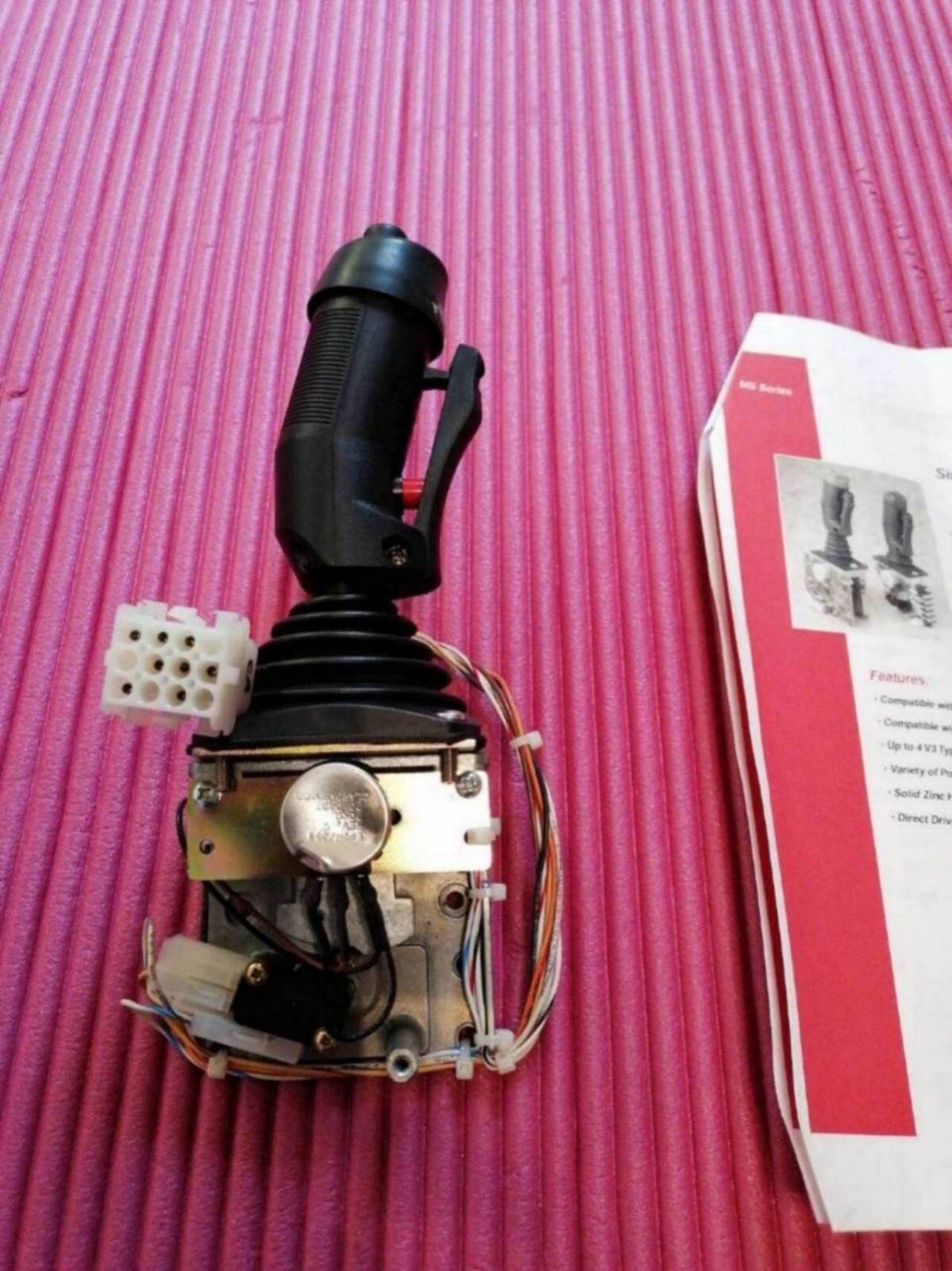 Universal Controller, Scheren-Arbeitsbühne 3