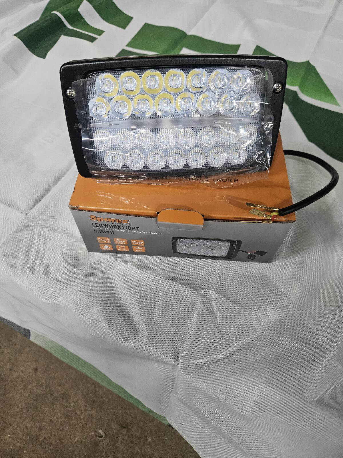 Verkaufe LED Hauptscheinwerfer 2