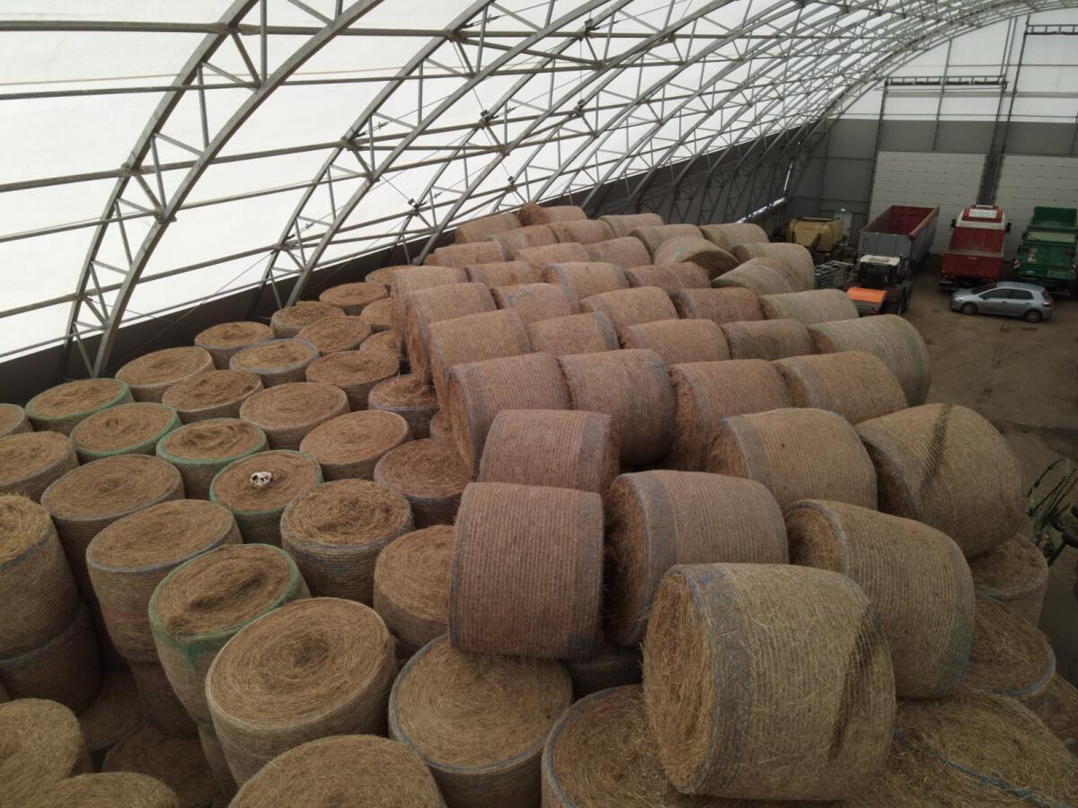 Stroh, Heu, Luzerne, Silageballen, Pellets 3