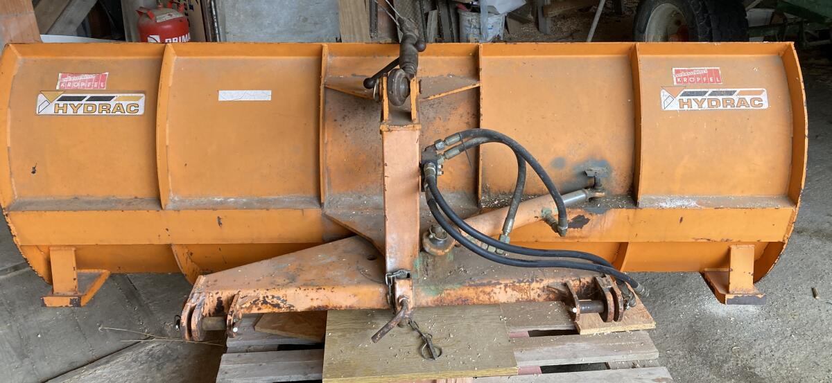 Hydrac Schneepflug 3