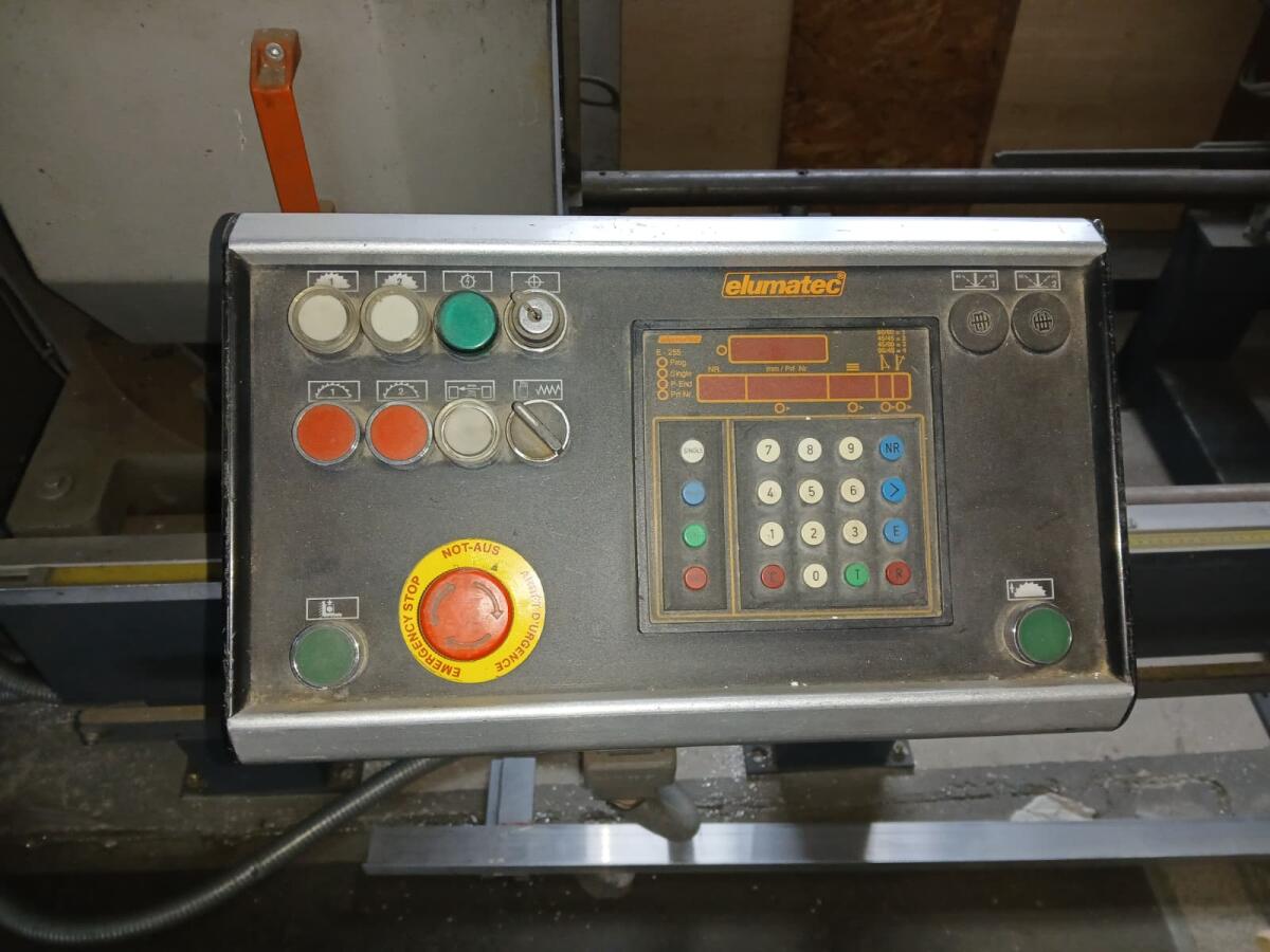 ELUMATEC Doppelgehrungssäge DG 104 2