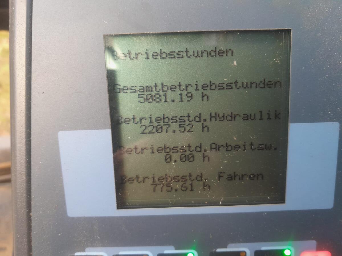 Forstbagger Atlas mit KETO 150 ECO Prozessor 3