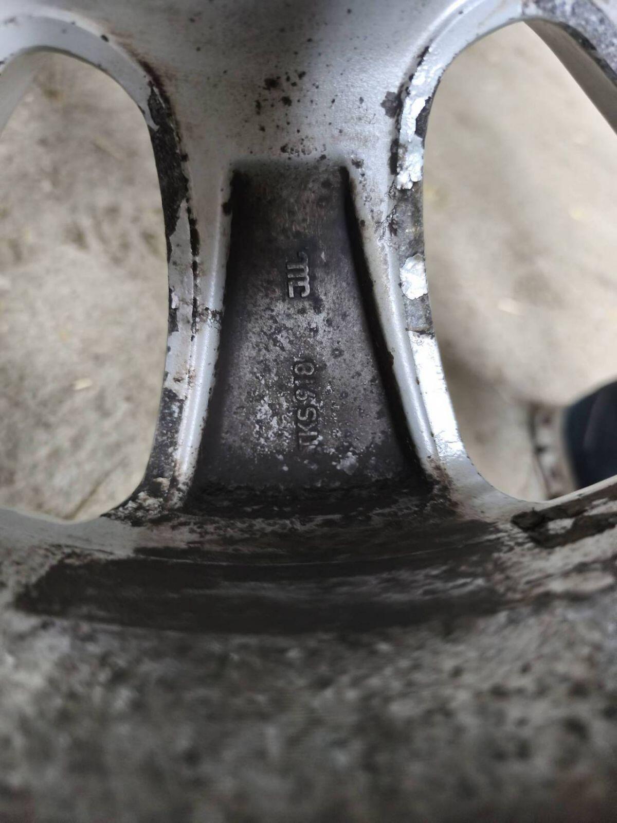 4 Stk. Alufelgen BMW, 245/45R17 3